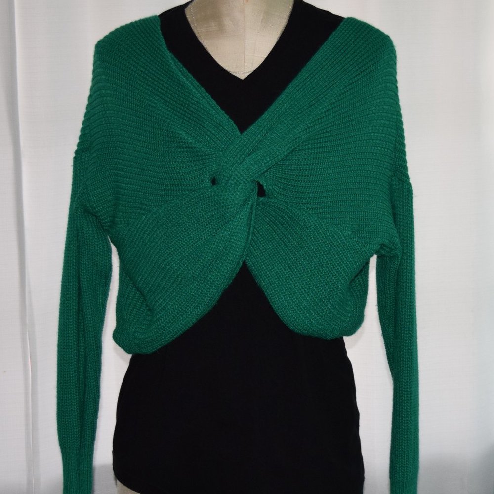 Fashion Nova Cropped Cable Knit Sweater